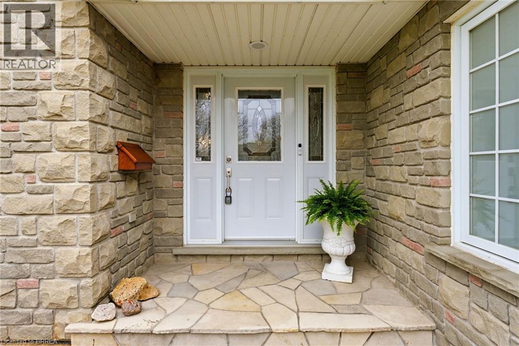 33 MARGARET Drive, St. George, Ontario, N0E1N0 — Photo 2