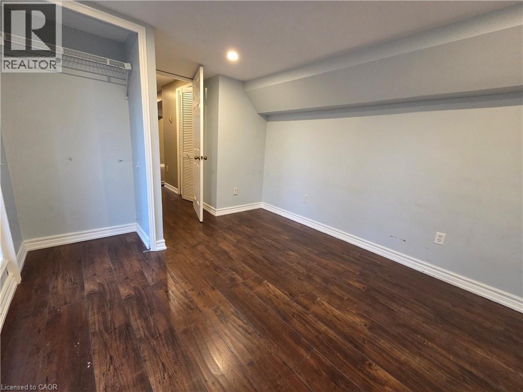 696 PENNY Lane Unit# Lower, Burlington, Ontario, L7T4J1 — Photo 10