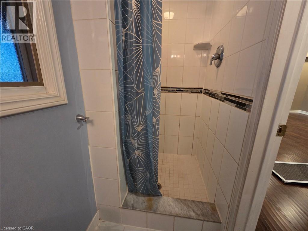 696 PENNY Lane Unit# Lower, Burlington, Ontario, L7T4J1 — Photo 11