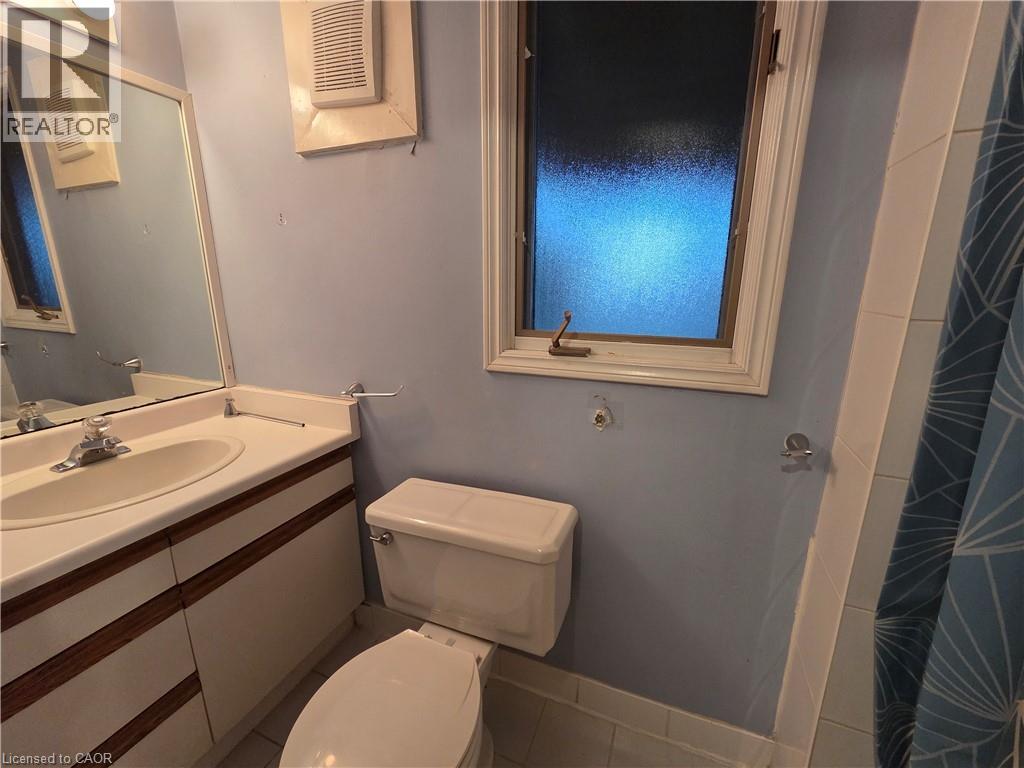 696 PENNY Lane Unit# Lower, Burlington, Ontario, L7T4J1 — Photo 12