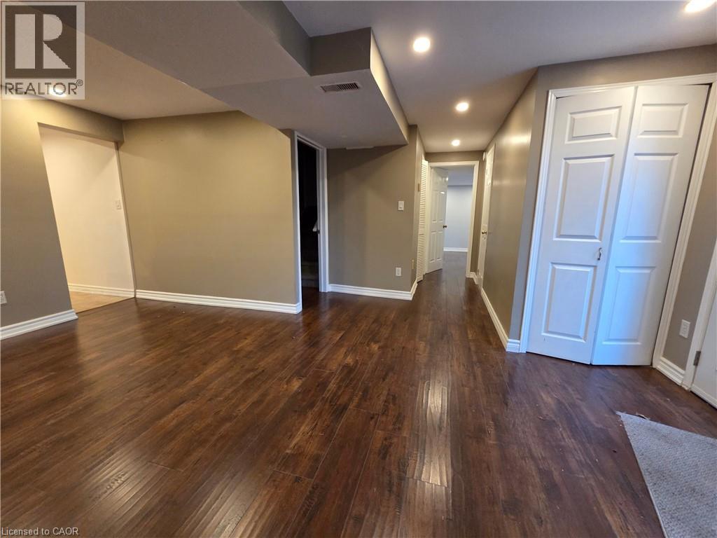 696 PENNY Lane Unit# Lower, Burlington, Ontario, L7T4J1 — Photo 3