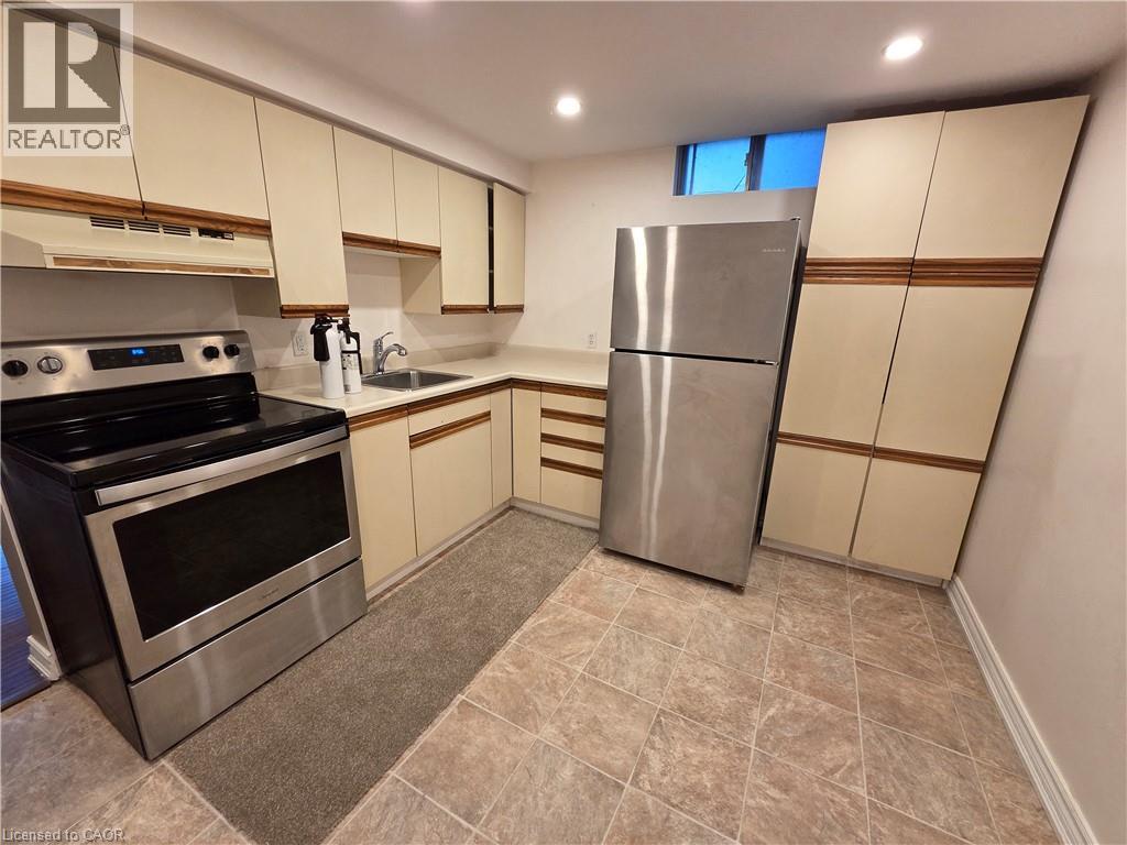 696 PENNY Lane Unit# Lower, Burlington, Ontario, L7T4J1 — Photo 4