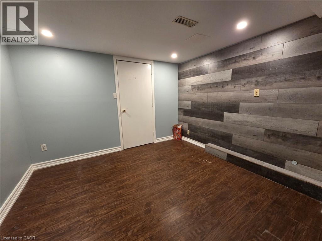 696 PENNY Lane Unit# Lower, Burlington, Ontario, L7T4J1 — Photo 7