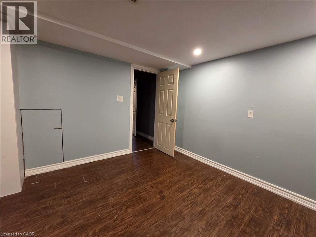 696 PENNY Lane Unit# Lower, Burlington, Ontario, L7T4J1 — Photo 8