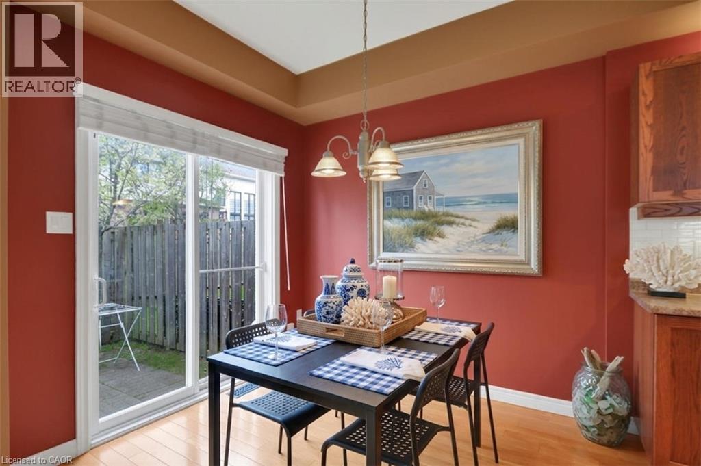 60 CLOVERLEAF Drive Unit# 43, Ancaster, Ontario, L9K1S8 — Photo 4