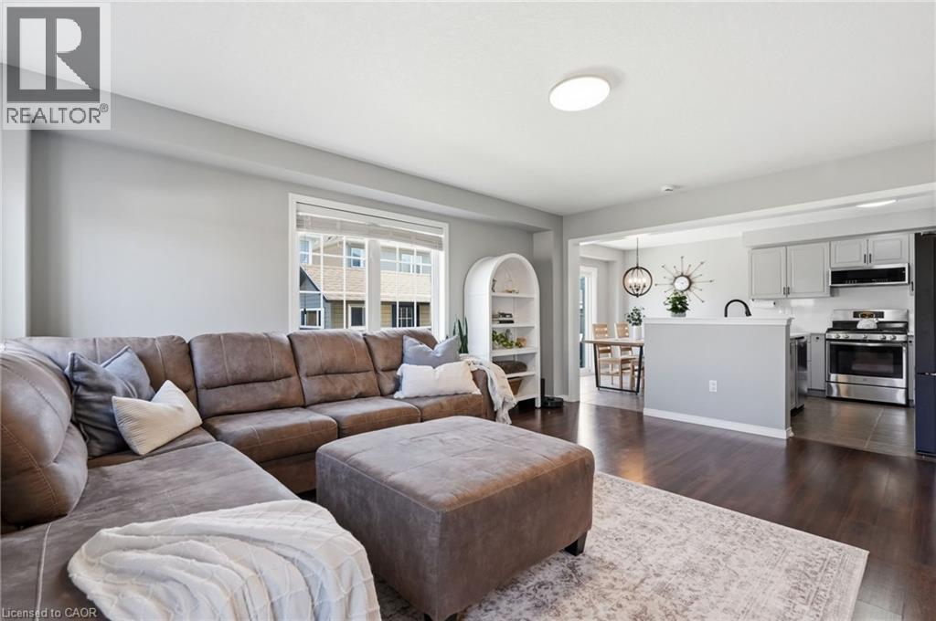 3 CLEGHORN Drive, Binbrook, Ontario, L0R1C0 — Photo 12