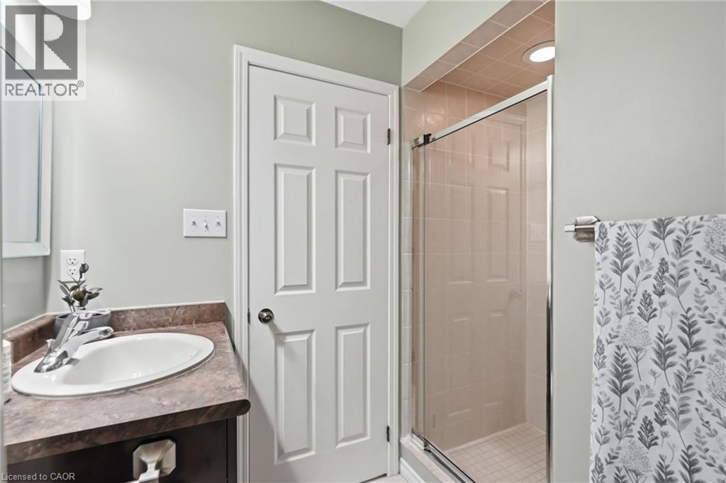 3 CLEGHORN Drive, Binbrook, Ontario, L0R1C0 — Photo 23