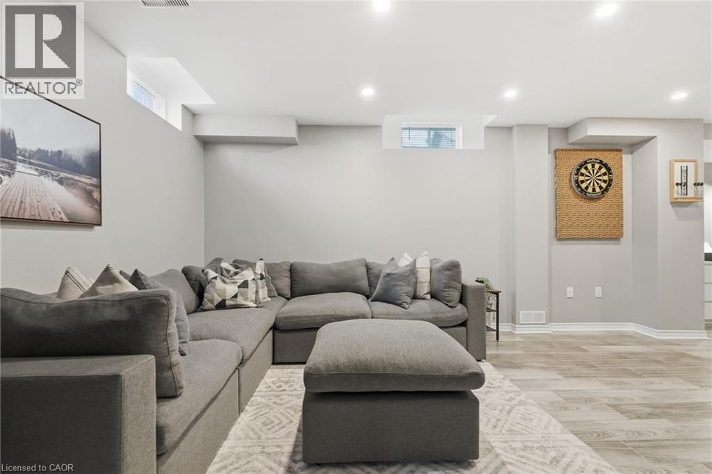 3 CLEGHORN Drive, Binbrook, Ontario, L0R1C0 — Photo 34