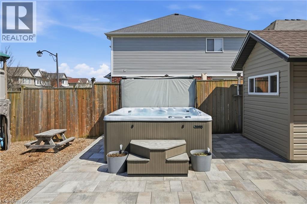 3 CLEGHORN Drive, Binbrook, Ontario, L0R1C0 — Photo 42