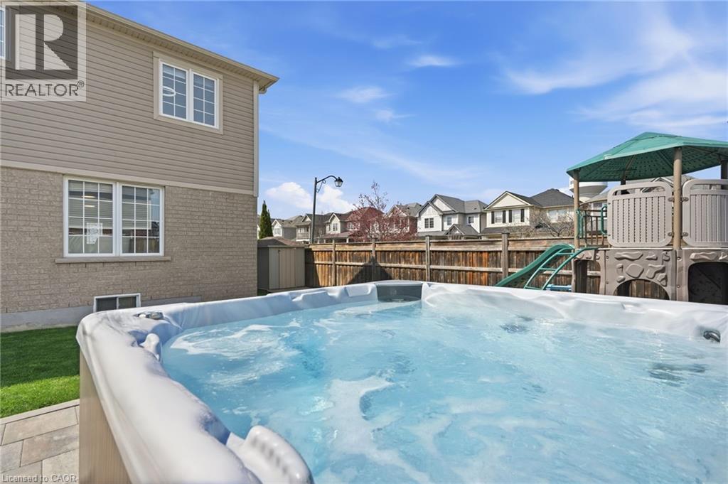 3 CLEGHORN Drive, Binbrook, Ontario, L0R1C0 — Photo 43