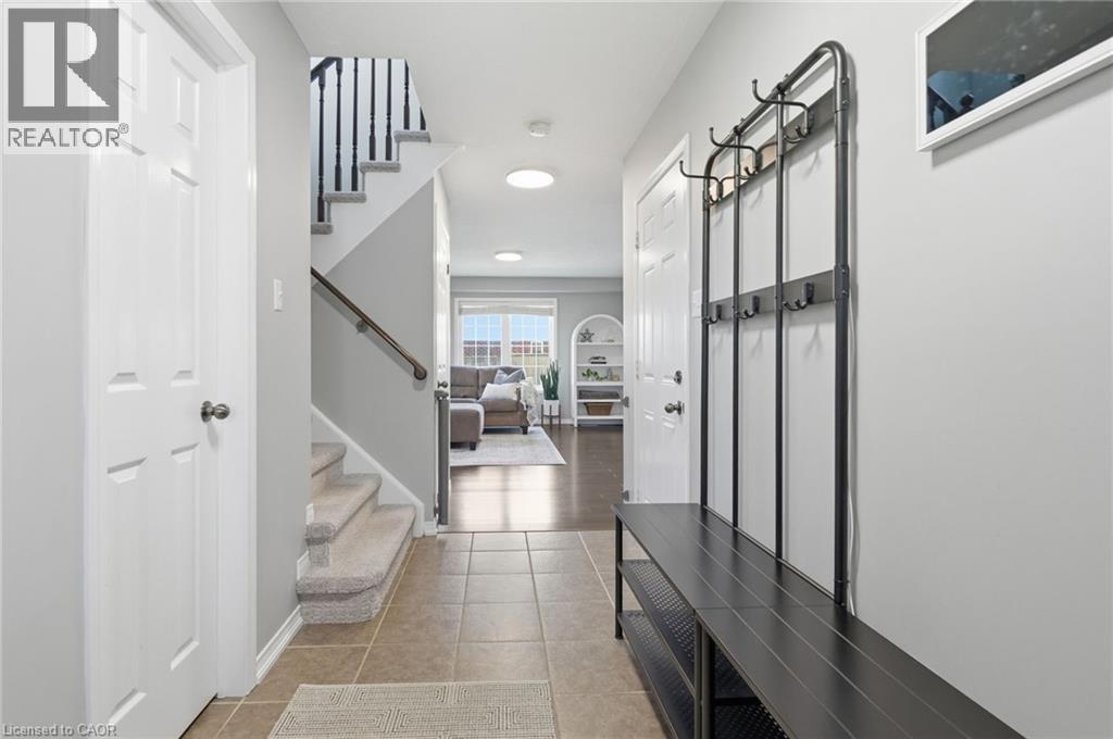 3 CLEGHORN Drive, Binbrook, Ontario, L0R1C0 — Photo 5