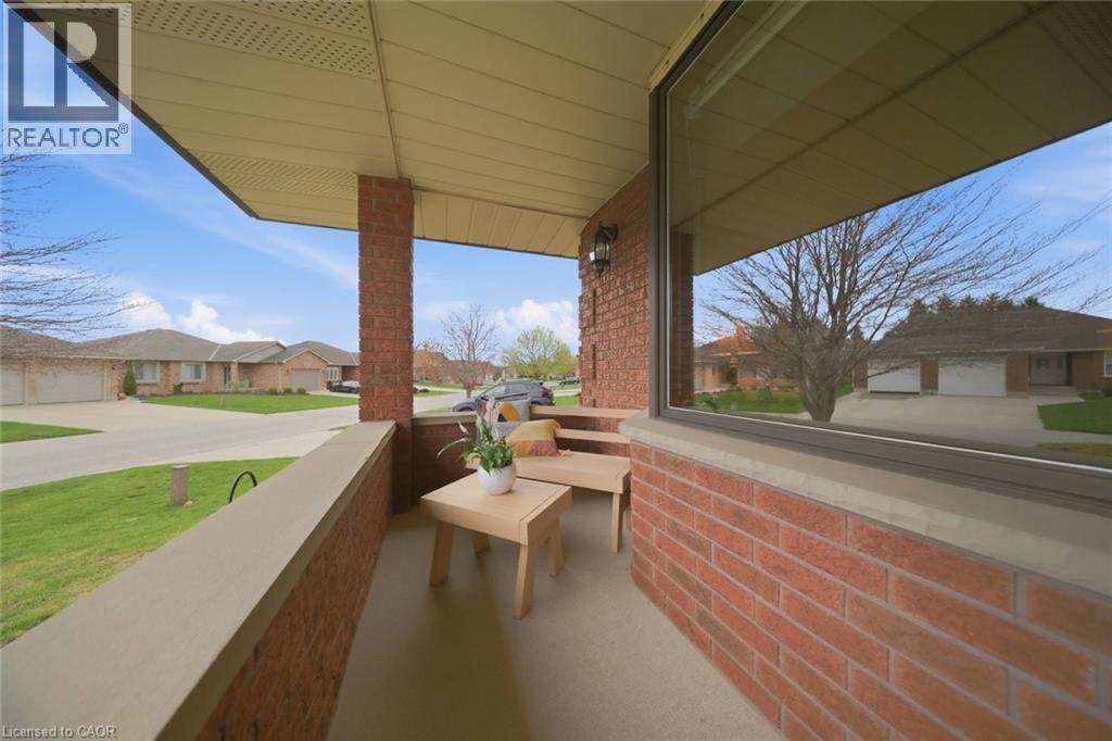 2 VIOLA Court, Delhi, Ontario, N4B3C9 — Photo 3