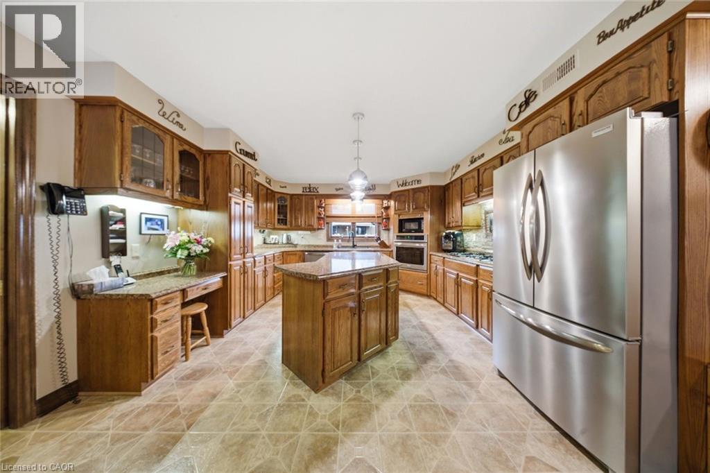 2 VIOLA Court, Delhi, Ontario, N4B3C9 — Photo 8