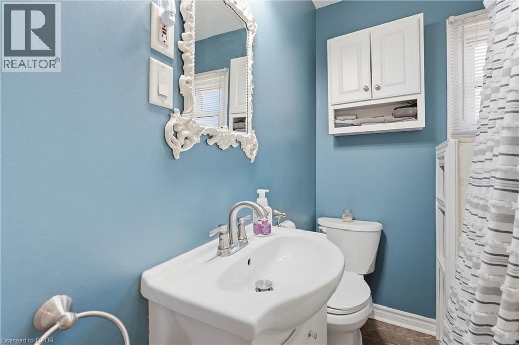 224 BALSAM Avenue S, Hamilton, Ontario, L8M3C1 — Photo 22