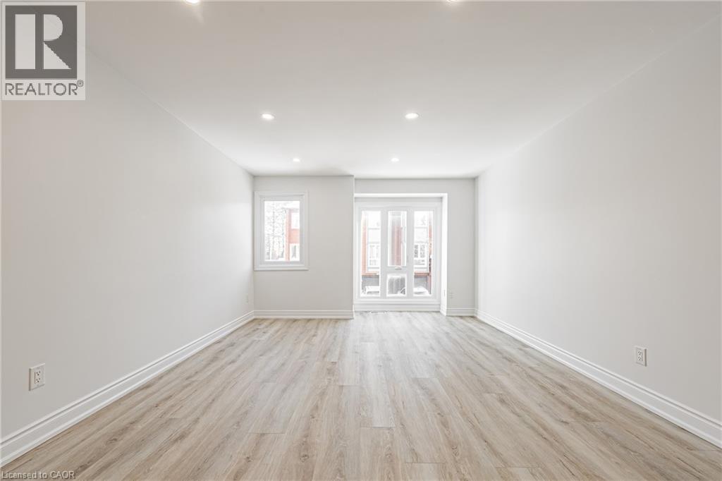 895 MAPLE Avenue Unit# 101, Burlington, Ontario, L7S2H7 — Photo 11