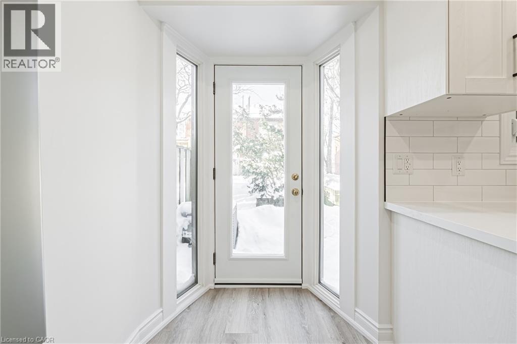 895 MAPLE Avenue Unit# 101, Burlington, Ontario, L7S2H7 — Photo 18
