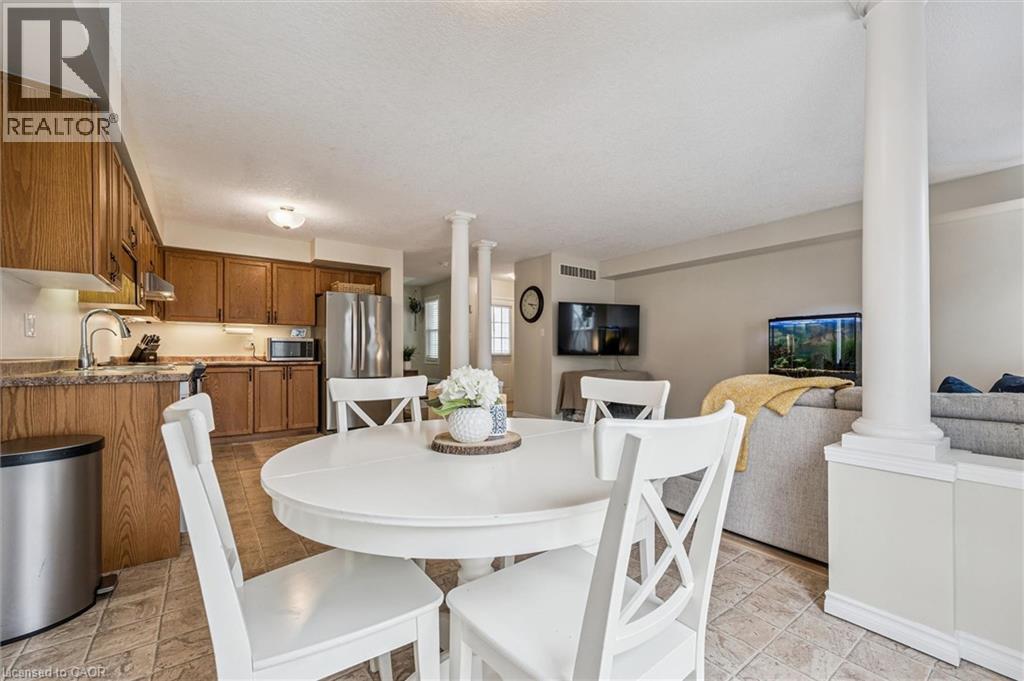 51 CANNES Street, Kitchener, Ontario, N2R1V1 — Photo 10