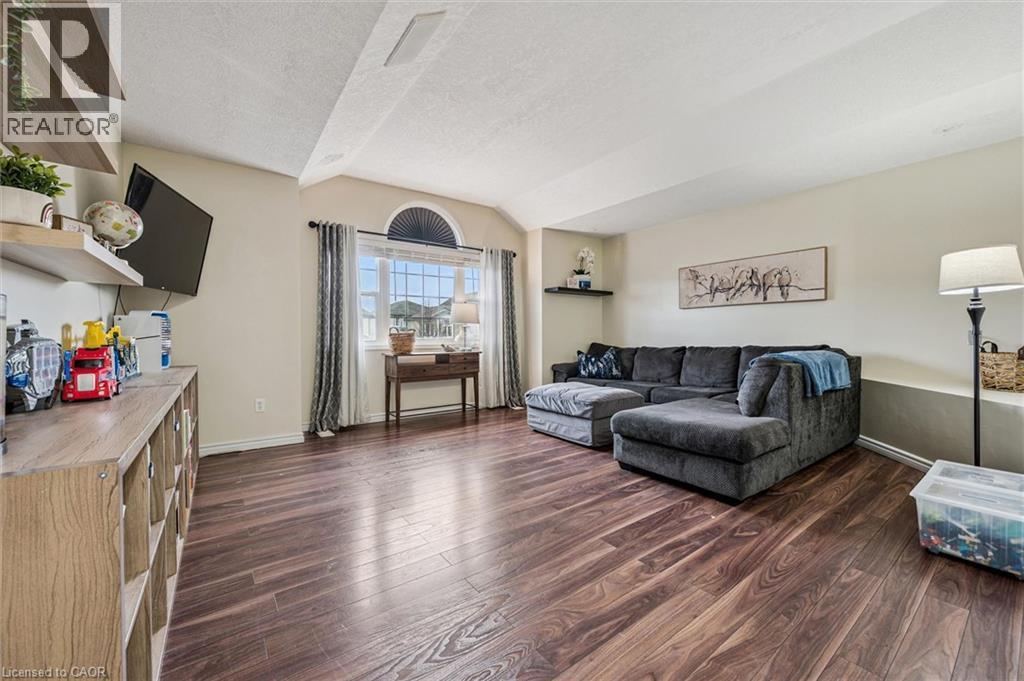 51 CANNES Street, Kitchener, Ontario, N2R1V1 — Photo 16