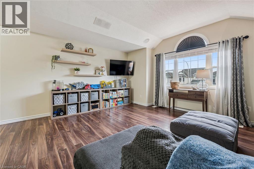 51 CANNES Street, Kitchener, Ontario, N2R1V1 — Photo 17