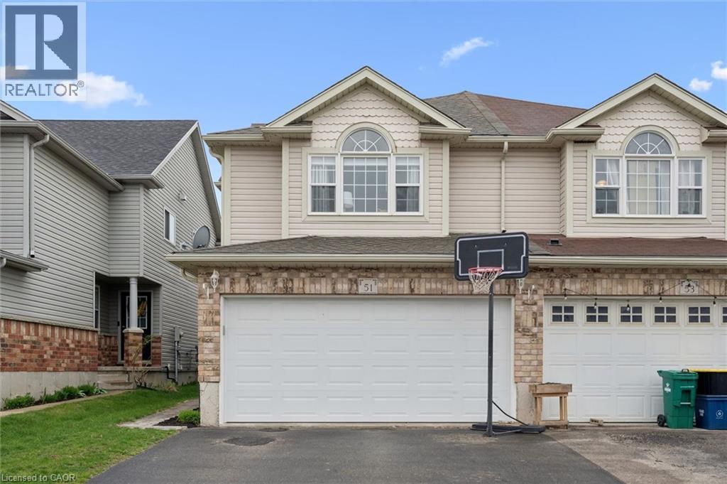 51 CANNES Street, Kitchener, Ontario, N2R1V1 — Photo 2