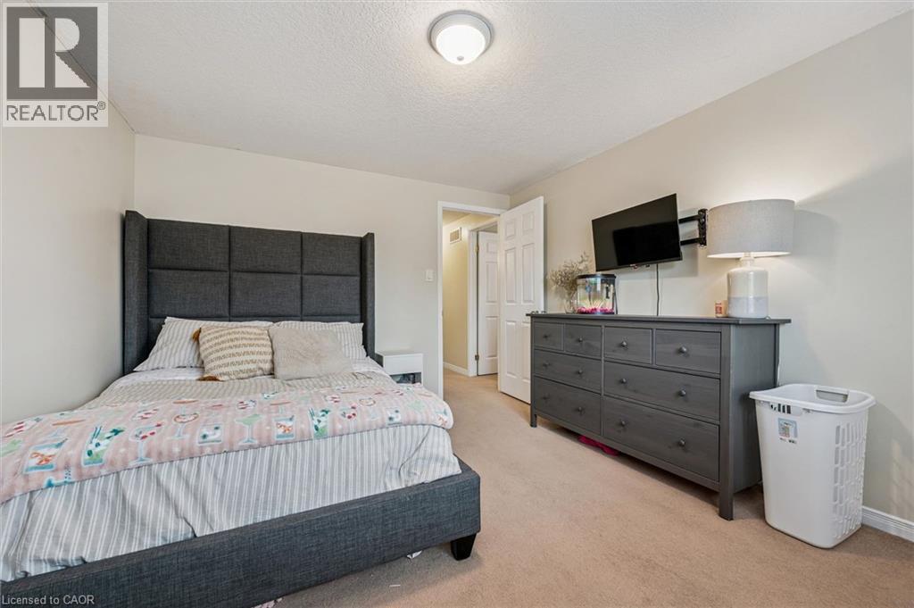 51 CANNES Street, Kitchener, Ontario, N2R1V1 — Photo 25