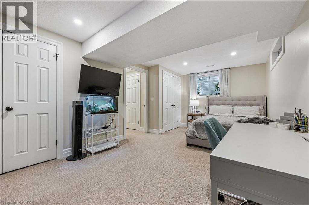 51 CANNES Street, Kitchener, Ontario, N2R1V1 — Photo 27