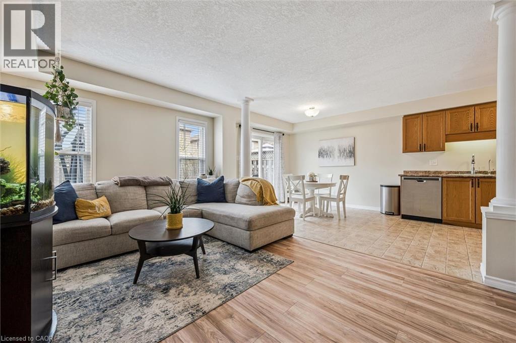 51 CANNES Street, Kitchener, Ontario, N2R1V1 — Photo 8
