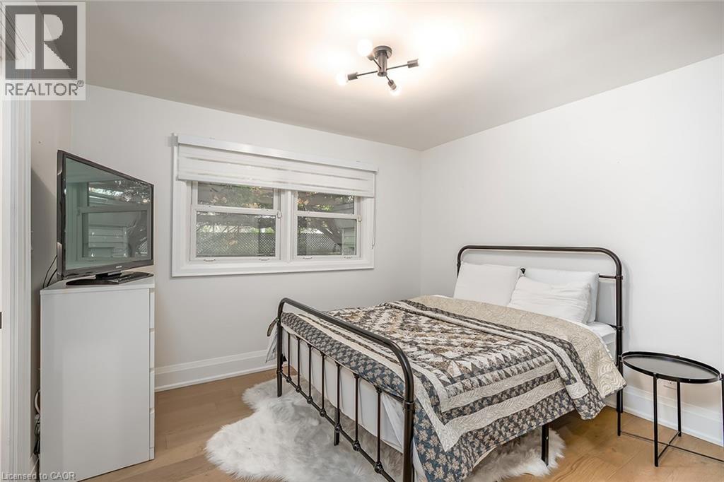 564 MAPLEHILL Drive, Burlington, Ontario, L7N2W3 — Photo 16