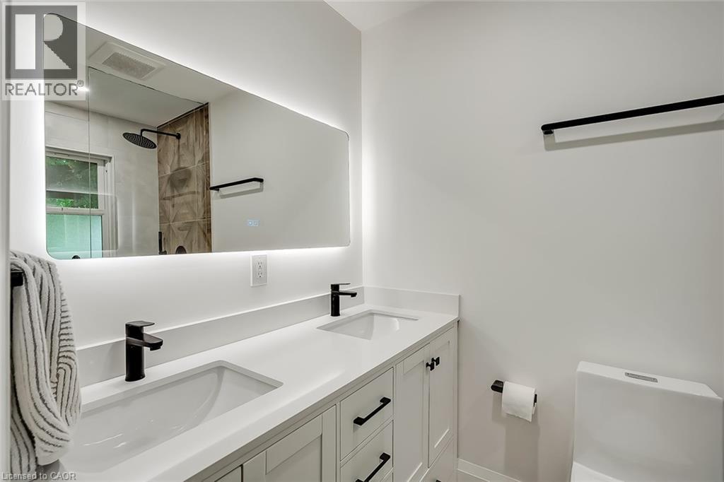 564 MAPLEHILL Drive, Burlington, Ontario, L7N2W3 — Photo 18