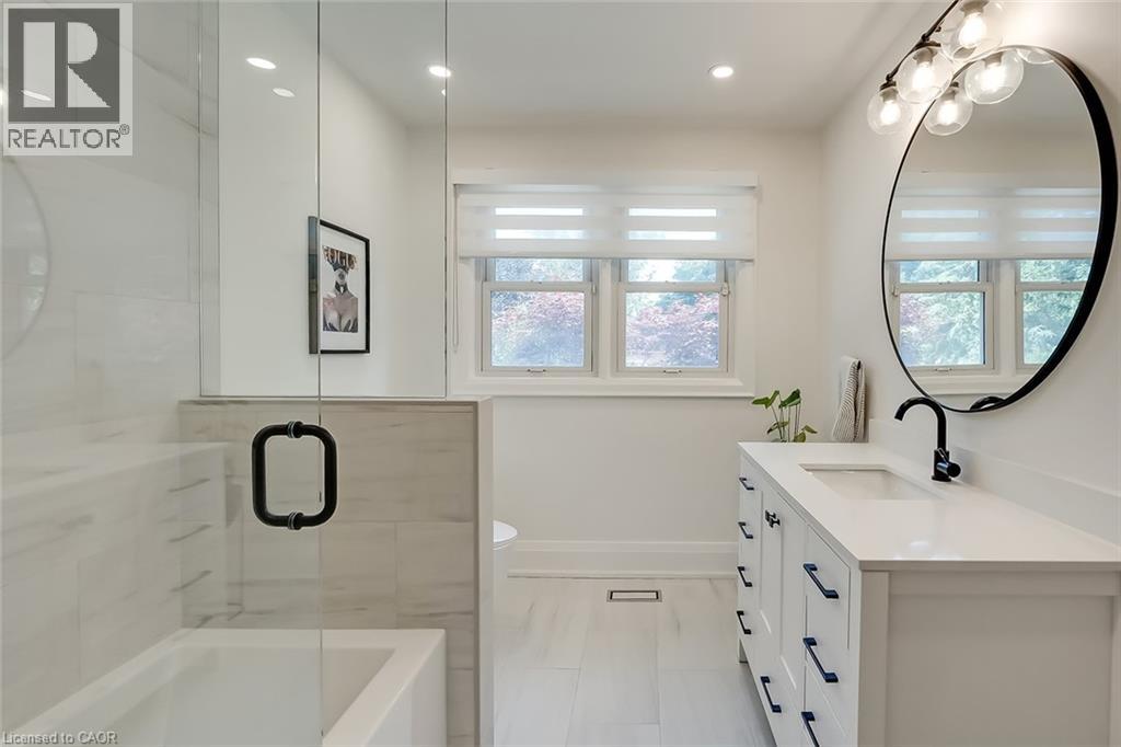564 MAPLEHILL Drive, Burlington, Ontario, L7N2W3 — Photo 22