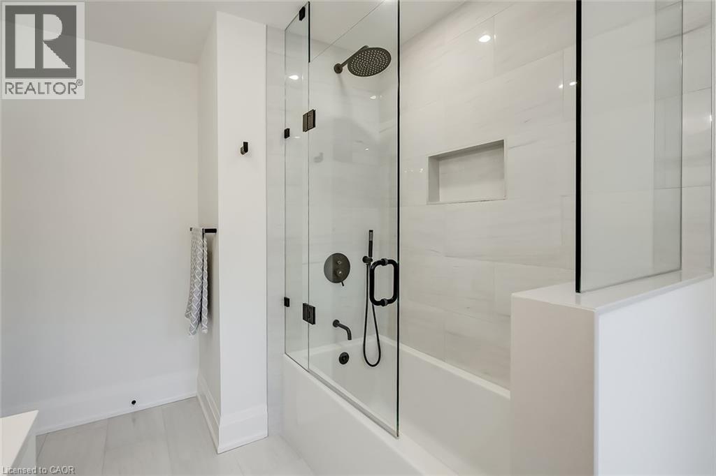 564 MAPLEHILL Drive, Burlington, Ontario, L7N2W3 — Photo 25