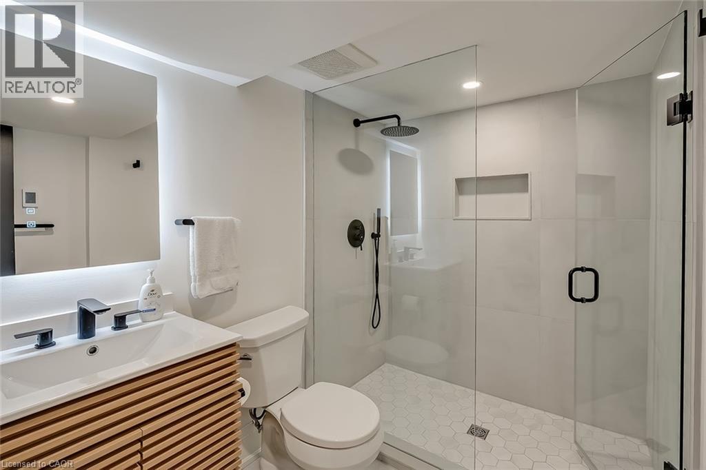 564 MAPLEHILL Drive, Burlington, Ontario, L7N2W3 — Photo 34