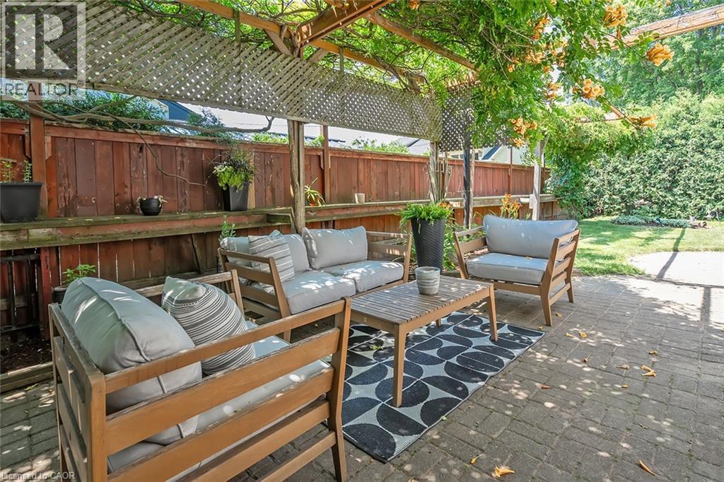 564 MAPLEHILL Drive, Burlington, Ontario, L7N2W3 — Photo 40