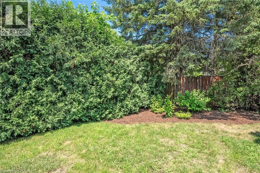 564 MAPLEHILL Drive, Burlington, Ontario, L7N2W3 — Photo 45