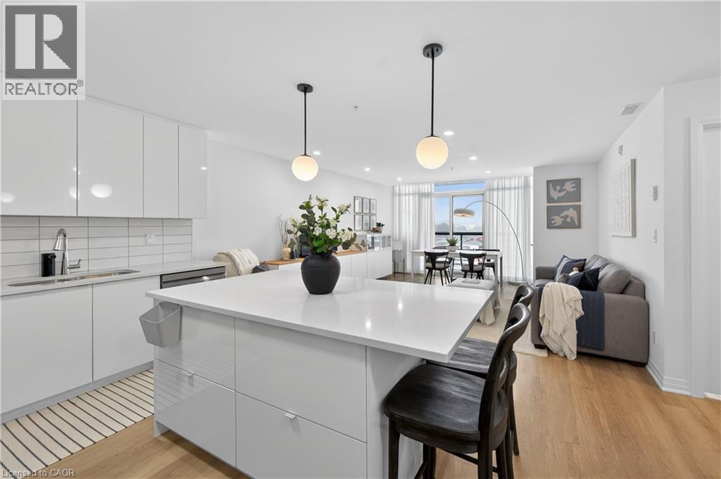 5 HAMILTON Street N Unit# 503, Waterdown, Ontario, L8B2A4 — Photo 4