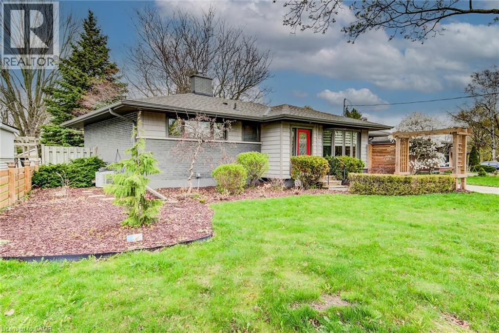 14 GRAYSTONE Avenue, Kitchener, Ontario, N2M4T1 — Photo 3