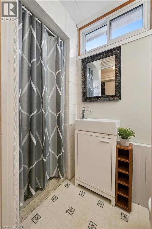 95 WEICHEL Street, Kitchener, Ontario, N2M2A7 — Photo 35