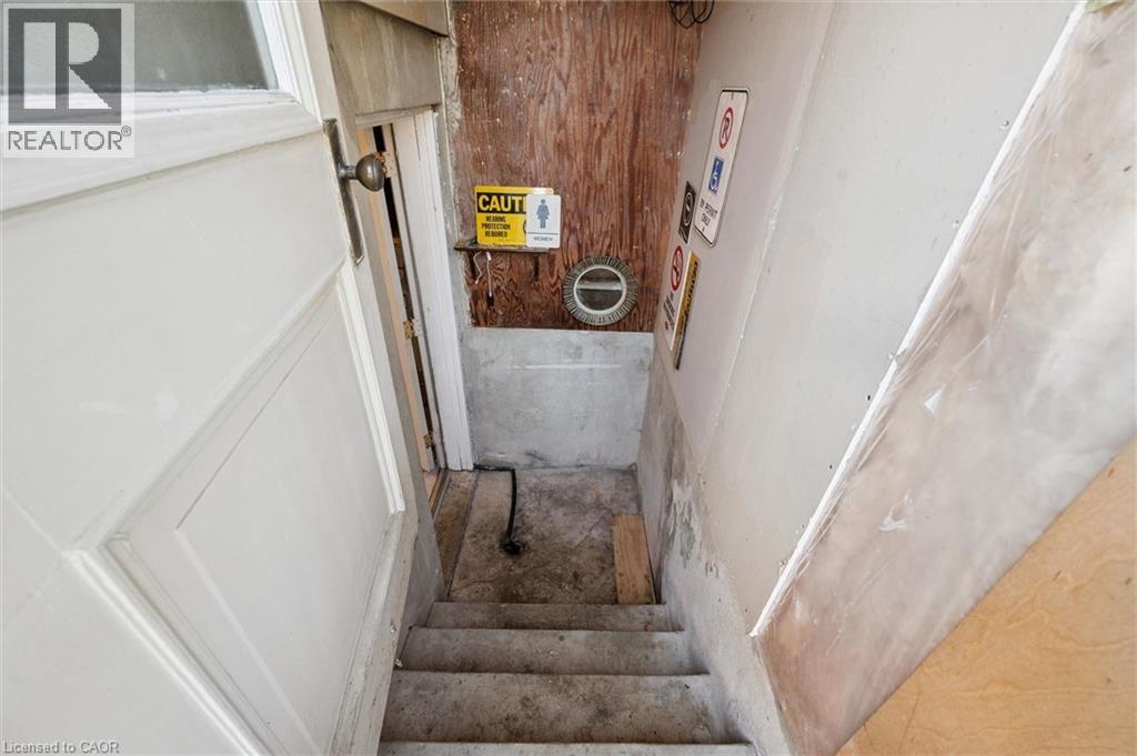 95 WEICHEL Street, Kitchener, Ontario, N2M2A7 — Photo 37