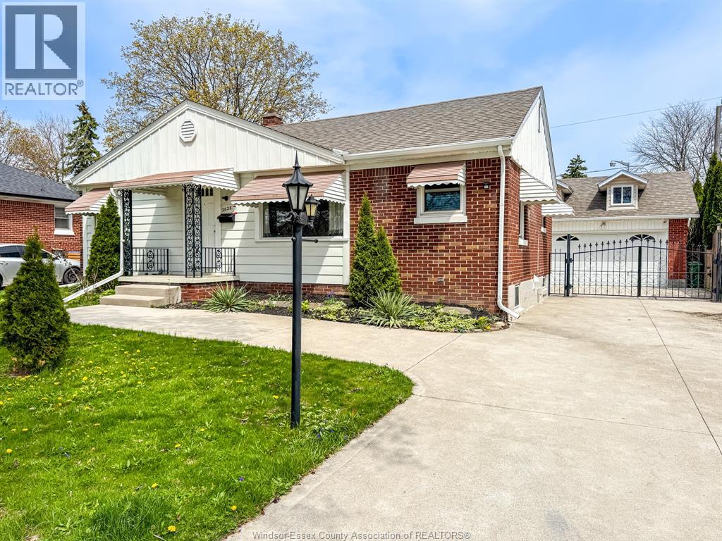 2628 RANDOLPH, Windsor, Ontario, N9E3C9 — Photo 2