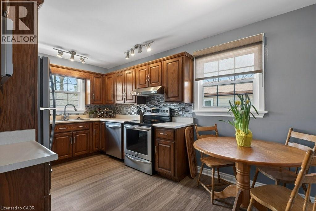 34 ADMIRAL Road, St. Catharines, Ontario, L2P1G6 — Photo 12