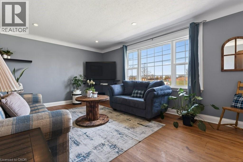 34 ADMIRAL Road, St. Catharines, Ontario, L2P1G6 — Photo 9