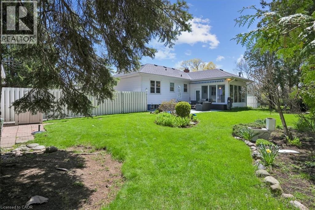 2117 EDINBURGH Drive, Burlington, Ontario, L7R2C8 — Photo 44