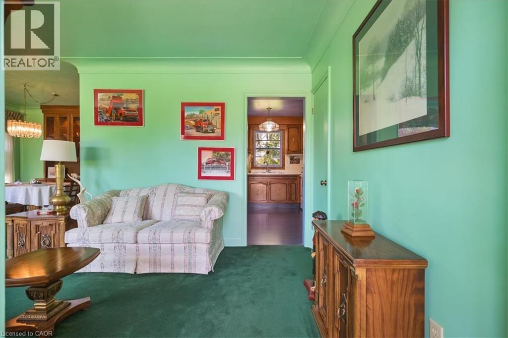 2117 EDINBURGH Drive, Burlington, Ontario, L7R2C8 — Photo 7
