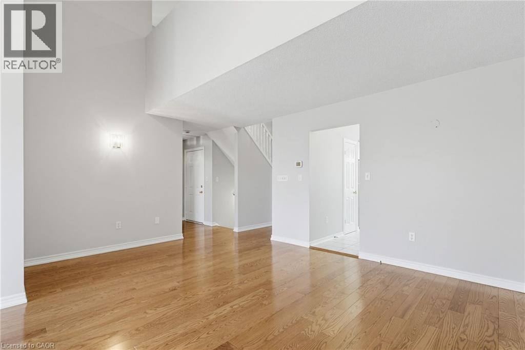34 GREENTRAIL Drive, Mount Hope, Ontario, L0R1W0 — Photo 12