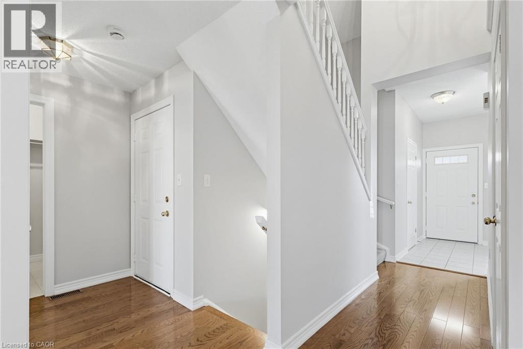 34 GREENTRAIL Drive, Mount Hope, Ontario, L0R1W0 — Photo 16