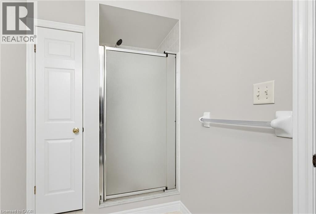 34 GREENTRAIL Drive, Mount Hope, Ontario, L0R1W0 — Photo 32