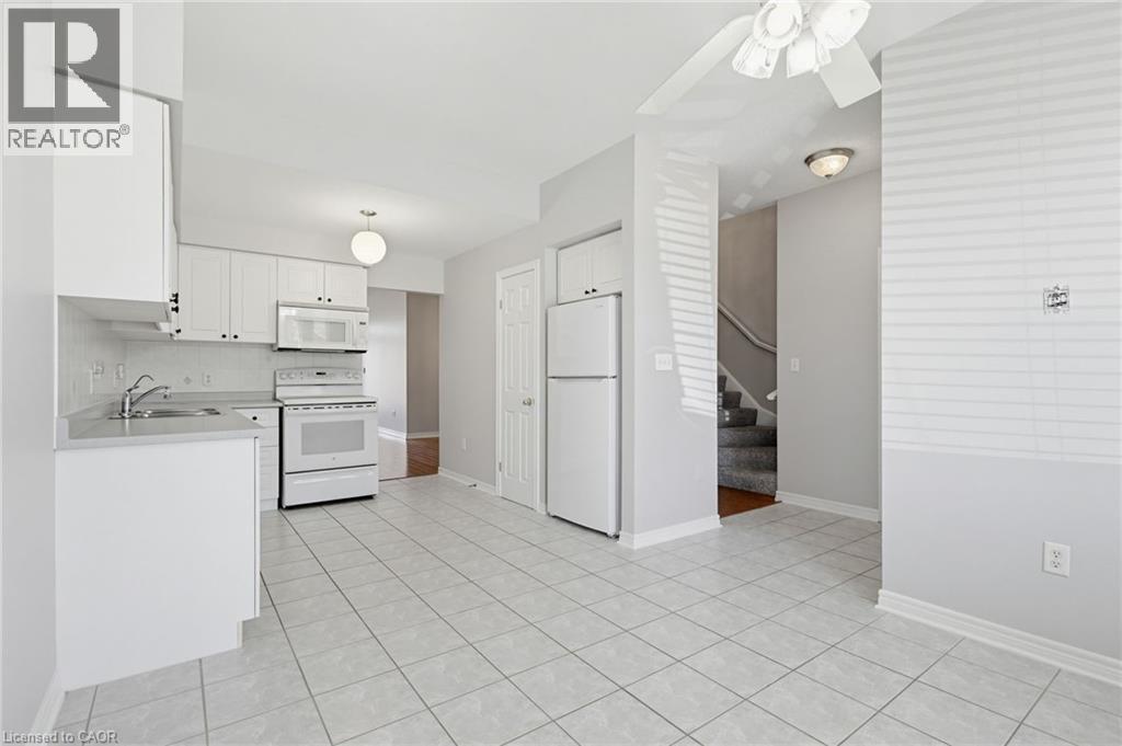 34 GREENTRAIL Drive, Mount Hope, Ontario, L0R1W0 — Photo 8