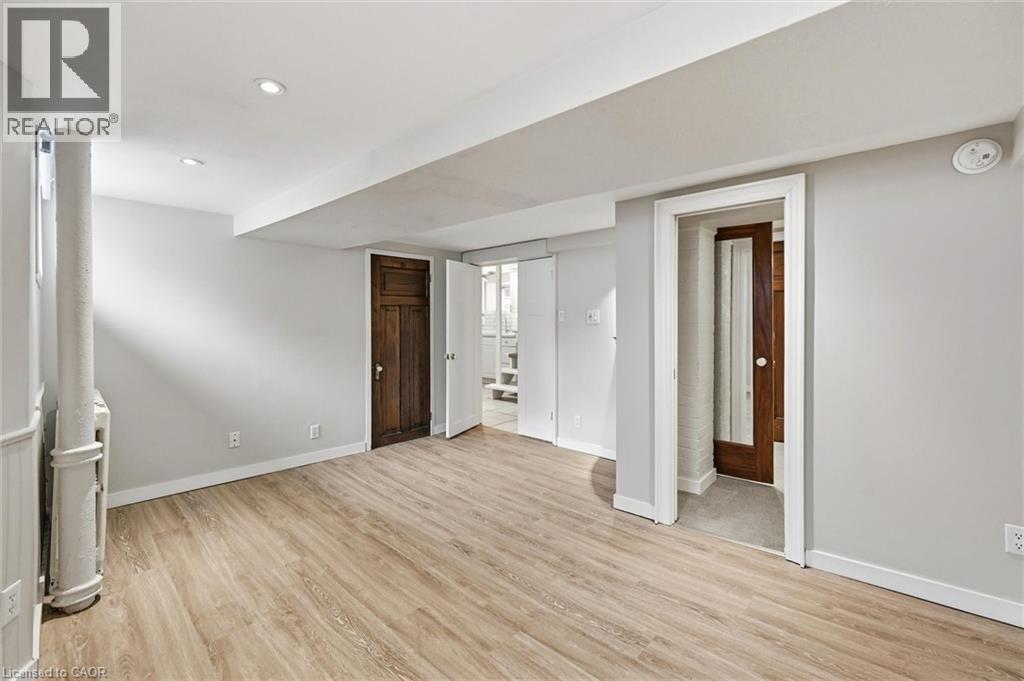 81 CARRICK Avenue, Hamilton, Ontario, L8M2W4 — Photo 28