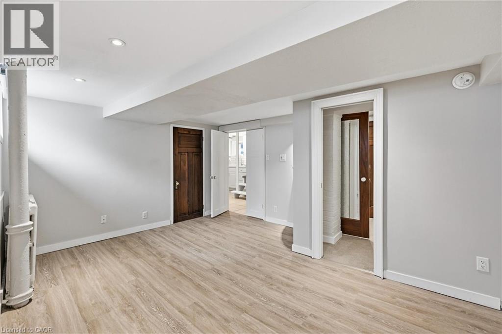 81 CARRICK Avenue, Hamilton, Ontario, L8M2W4 — Photo 34