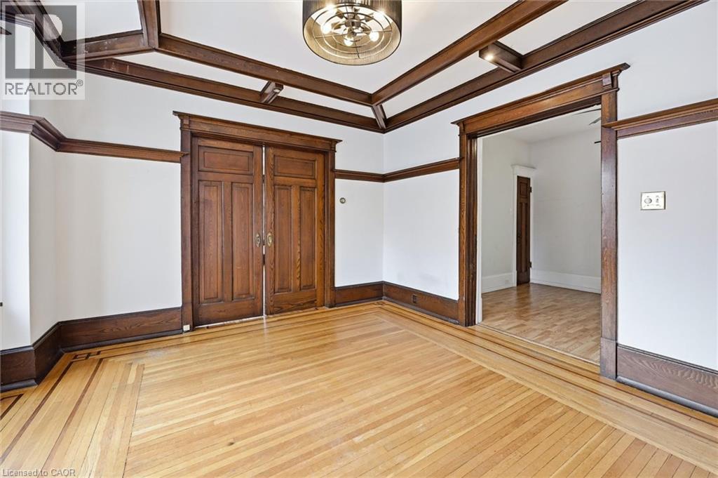 81 CARRICK Avenue, Hamilton, Ontario, L8M2W4 — Photo 6